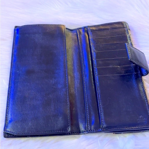 Authentic Gucci Monogram Wallet with a dust bag. - Picture 4 of 9